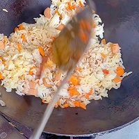 酱油炒饭(火腿无蛋版)的做法图解4