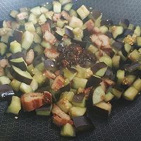 香辣豉肉烧茄丁的做法图解4