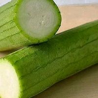 丝瓜炒鸡蛋的做法图解1