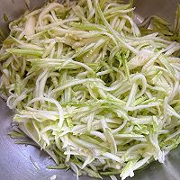 面蒸菜之西葫芦(半成功版)的做法图解1
