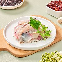 外焦里嫩的香辣鱼块的做法图解1