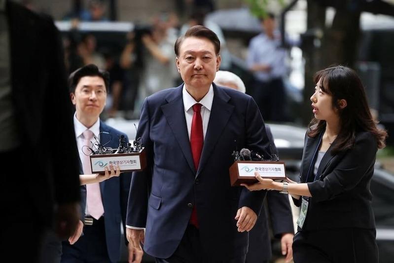 首尔中央地方法院7月31日对前南韩总统尹锡悦签发布拘提令。(路透数据照片)