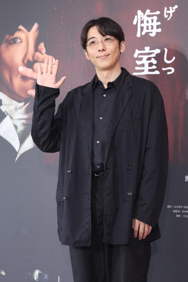 高桥一生这次访台都以戴眼镜造型亮相。记者林士杰／摄影
