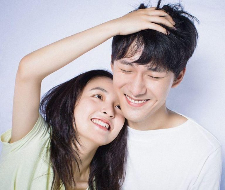 吴倩(左)、张雨剑因合作「我只喜欢你」传出绯闻。(取材自微博)