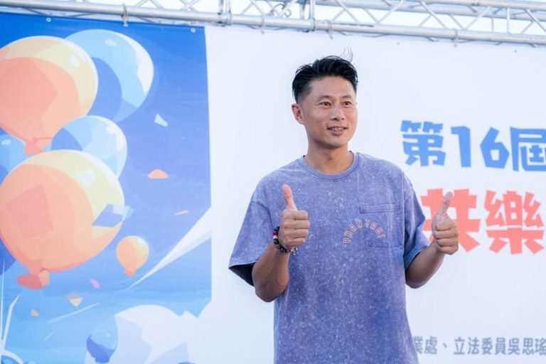彭小刀自「全明星」后奠定健康爱家的好形象。图／台北市承德汽车商圈发展促进会提供