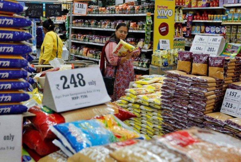 印度调降消费税，估计可推升名目GDP攀升0.6个百分点 。（路透）