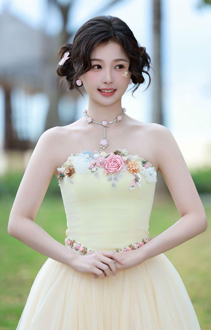 流量小花虞书欣人红是非多。(取材自微博)