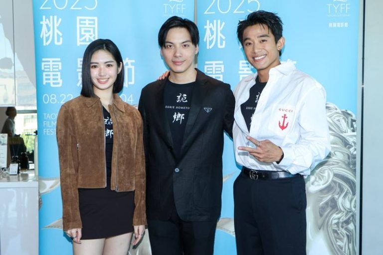 「诡乡」雷嘉汭(左起)、导演马新语、初孟轩出席首映活动。记者沈昱嘉／摄影