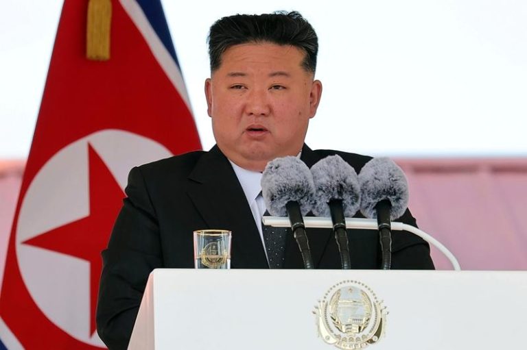 金正恩打破44年来北韩最高领导人不出席多边国际场合的惯例，动机备受关注。（美联社）