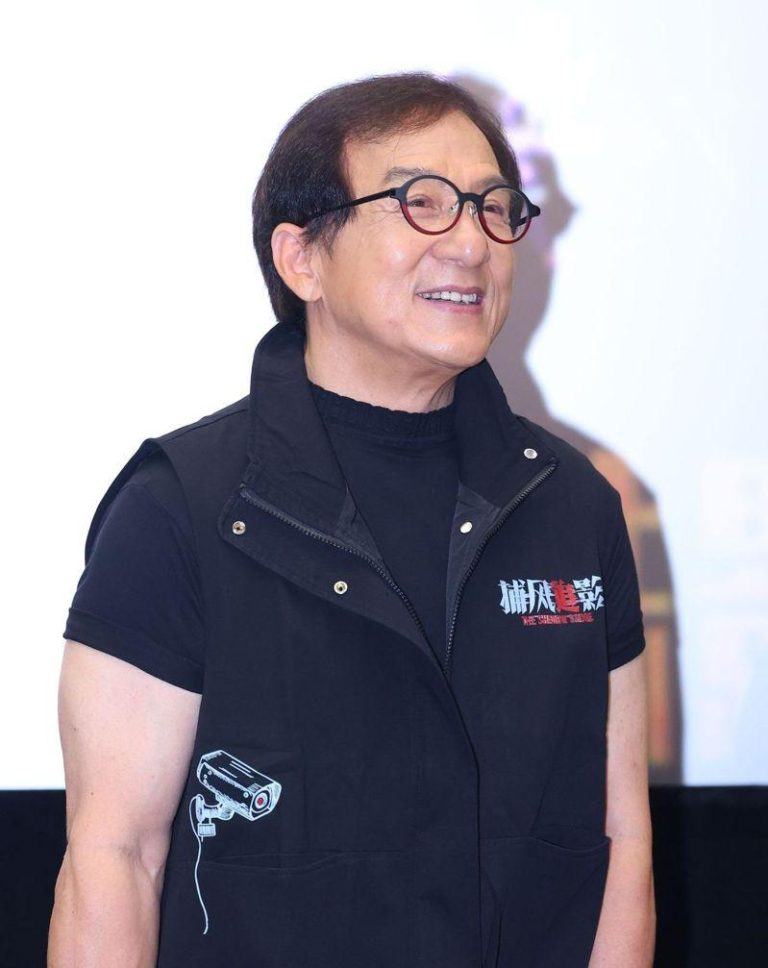 成龙希望观众能看见他的「纯演技」。(取材自微博)