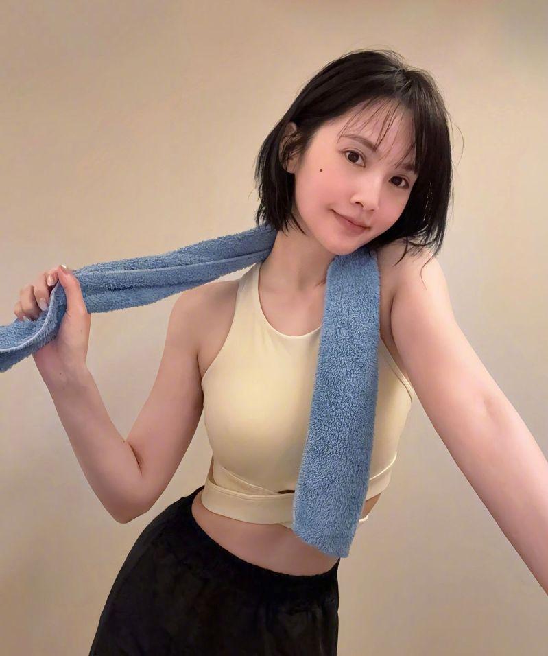 杨丞琳自爆悄悄动了手术。(取材自微博)