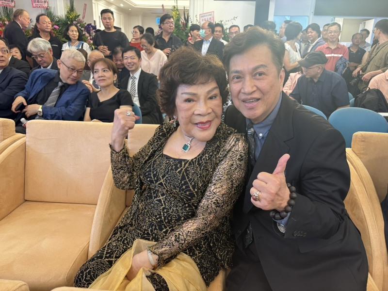 宣昶有（左起）、周游、宣明智出席活动。图／李朝永提供