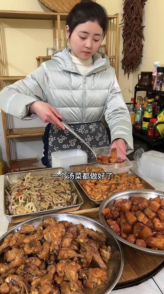 私厨转型盒饭，消费者更重视性价比。（取材自小红书）