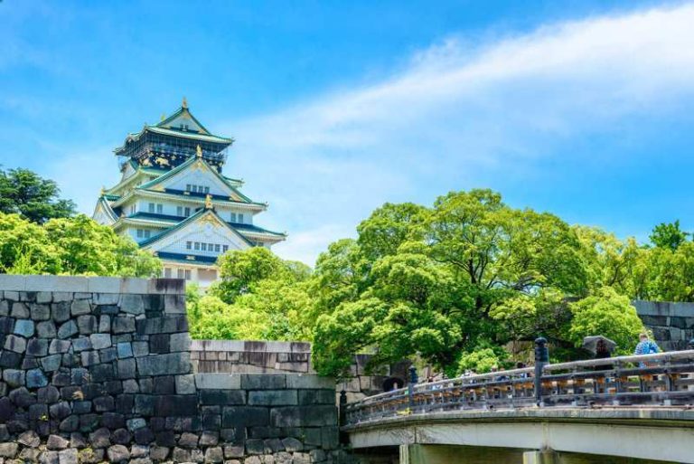日本三大城之一大阪城。(本报数据照片／雄狮旅游提供）