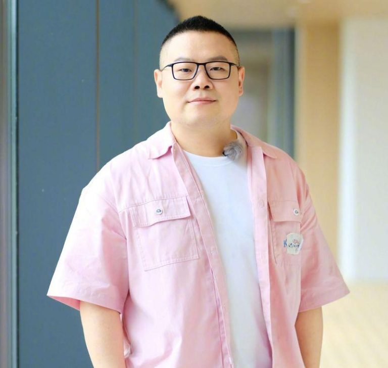 岳云鹏自爆曾被顾客辱骂3小时。(取材自微博)