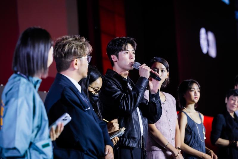 许光汉帅气十足。（图／甲上娱乐提供）