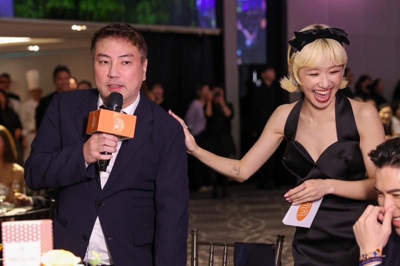 Lulu（右）面对蔡康永的连番逼问，险些无法招架。图／500辑摄影团队提供