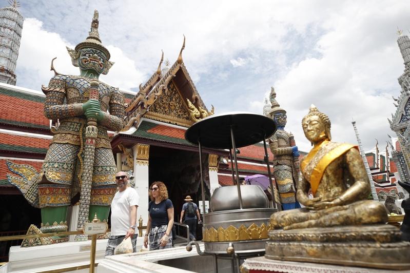 泰国佛教是该国最重要的宗教信仰,多所华丽的寺庙也是国际观光客必访之地。泰国寺庙示意图,非新闻事件图。 (欧新社)