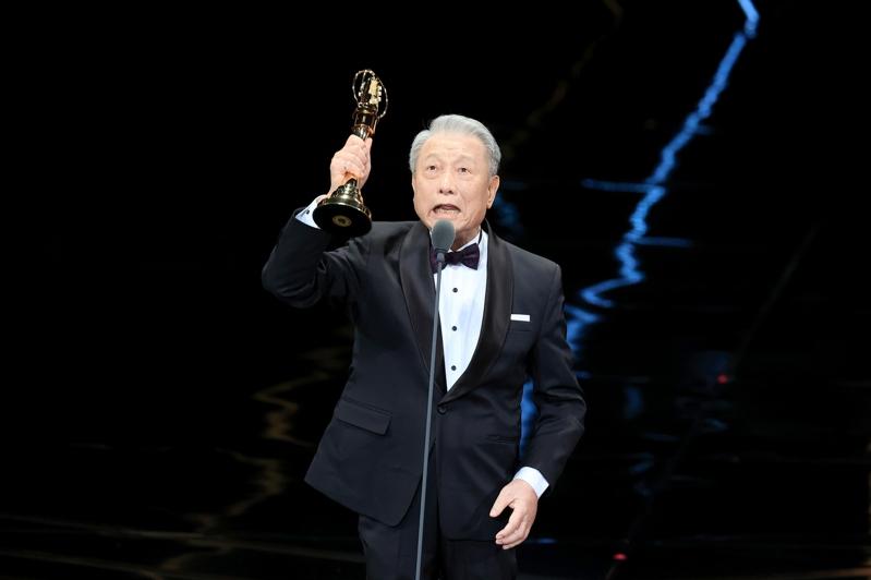 林义雄(左)曾与张轩睿演祖孙，一同为「用九柑仔店」复刻版快闪店开幕。(图／三立提供)