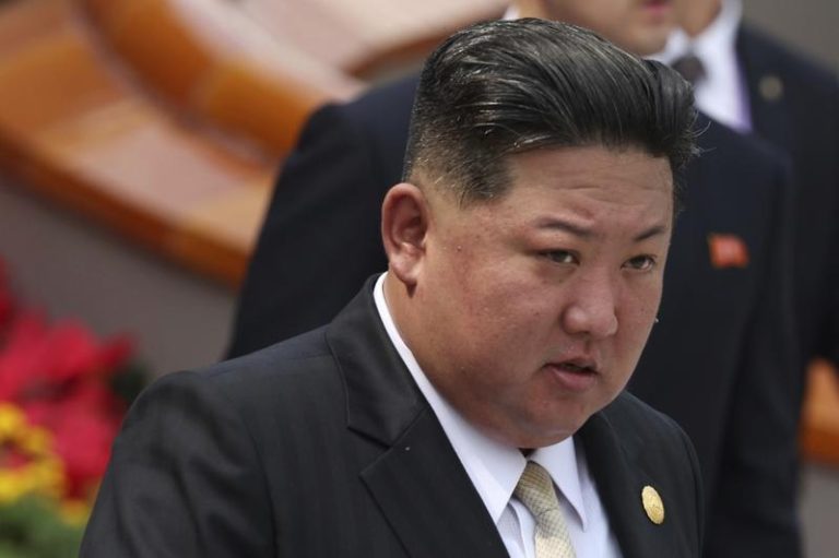 金正恩日前出席纪念中国人民抗日战争暨世界反法西斯战争胜利80周年活动。(美联社)