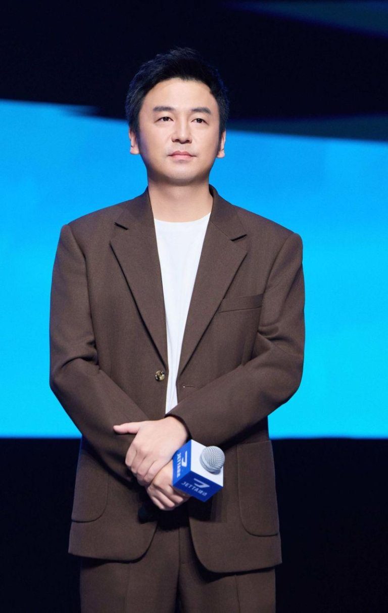 雷佳音是上海戏剧学院优秀校友。(取材自微博)
