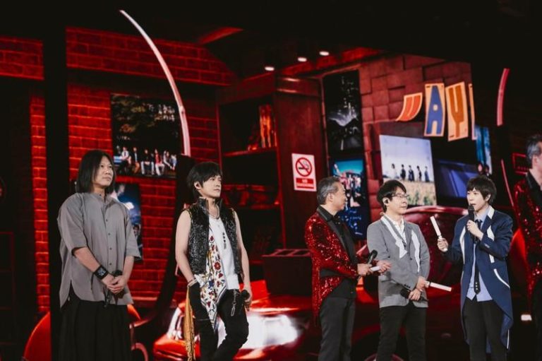 五月天在长沙站演出，一秒从摇滚乐团变成饶舌乐团。（图／相信音乐提供）