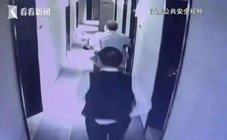 监控截屏。 （取材自红星新闻）