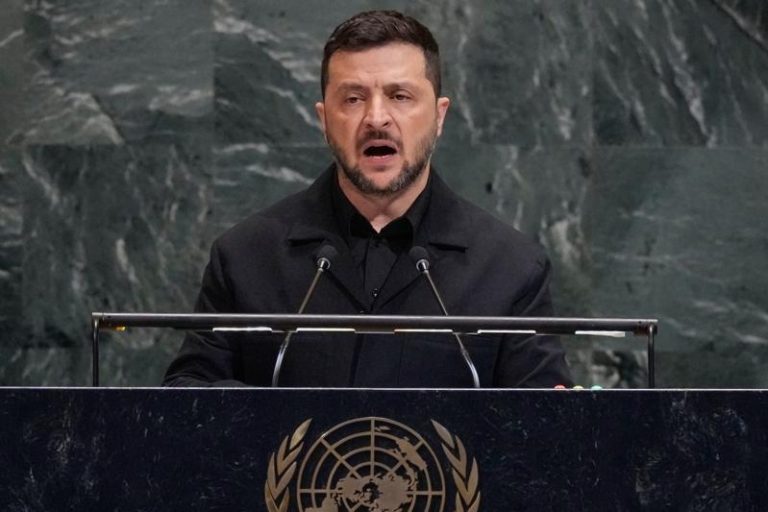 乌克兰总统泽伦斯基今天在联合国大会演说时，呼吁强国携手制止俄罗斯对乌克兰的战争，否则将面临毁灭性军备竞赛。美联社
