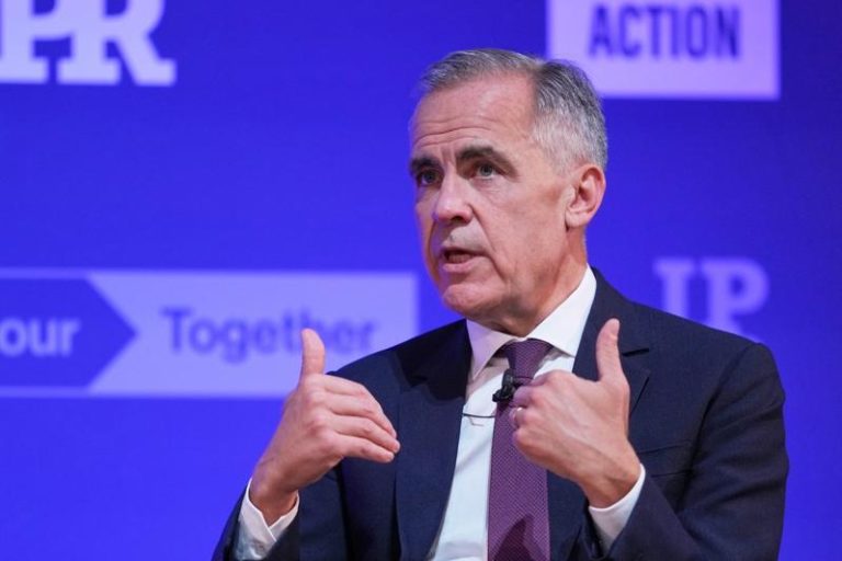 加拿大总理卡尼（Mark Carney）上任已6个月左右，加国与两大贸易伙伴美国、中国分别陷入关税冲突。美联社