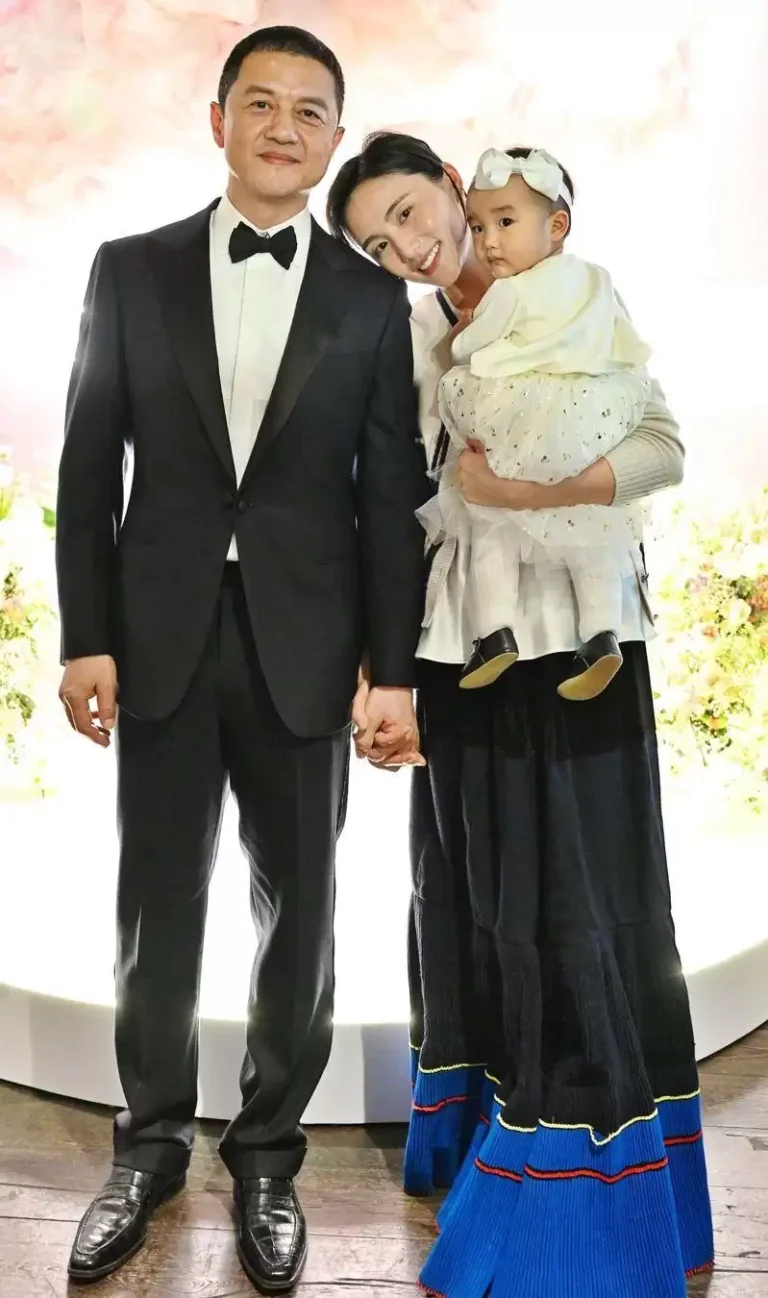 李亚鹏离婚小19岁嫩妻“从这首歌开始，以这首歌结束…”