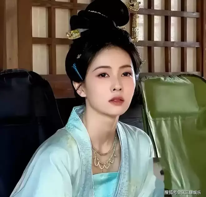 继赵露思鹿晗生病后,白鹿又自曝病情,无力绝望,什么也吃不下