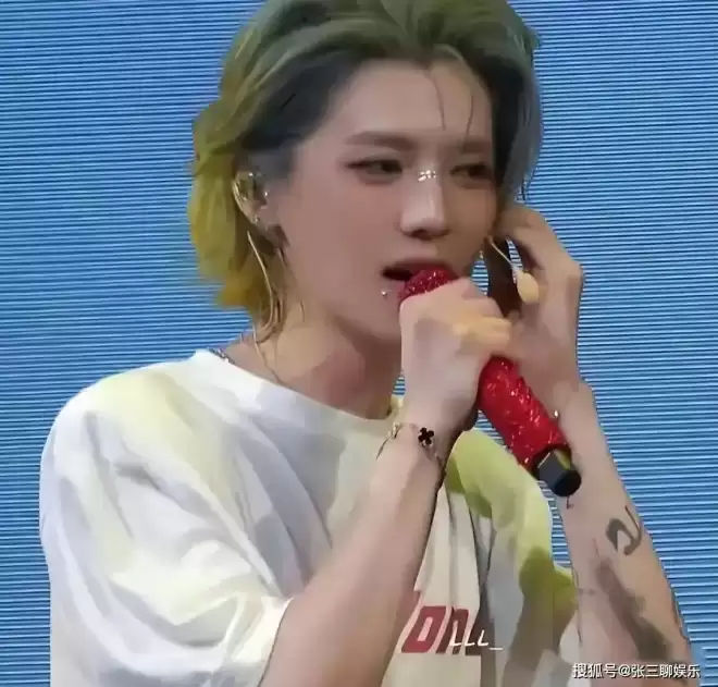 继赵露思鹿晗生病后,白鹿又自曝病情,无力绝望,什么也吃不下