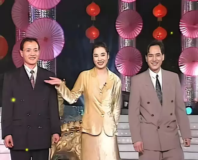 毛阿敏与哥哥的独家合照曝光！兄妹情一世缘