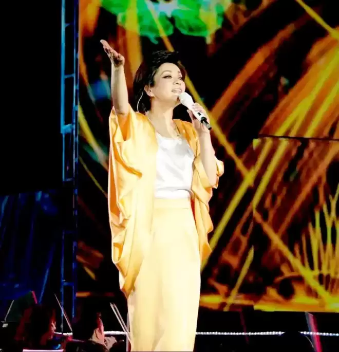 毛阿敏与哥哥的独家合照曝光！兄妹情一世缘