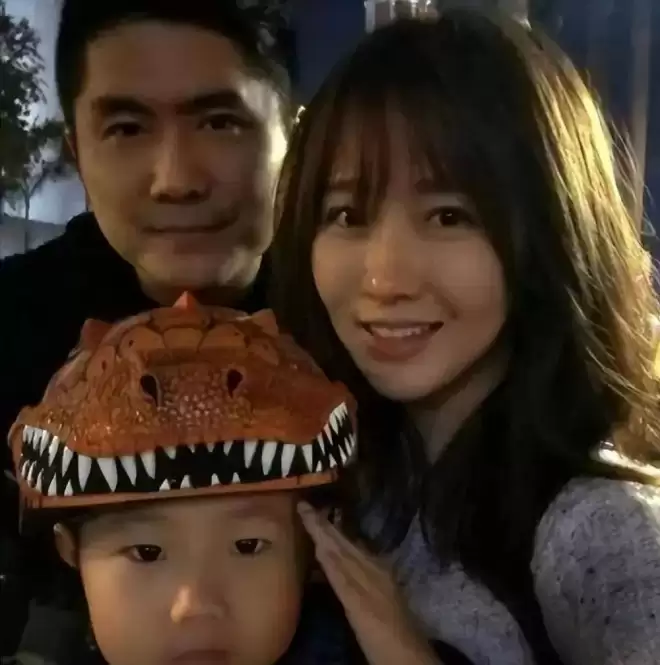 潘长江中秋家宴曝光，如今现状让人唏嘘