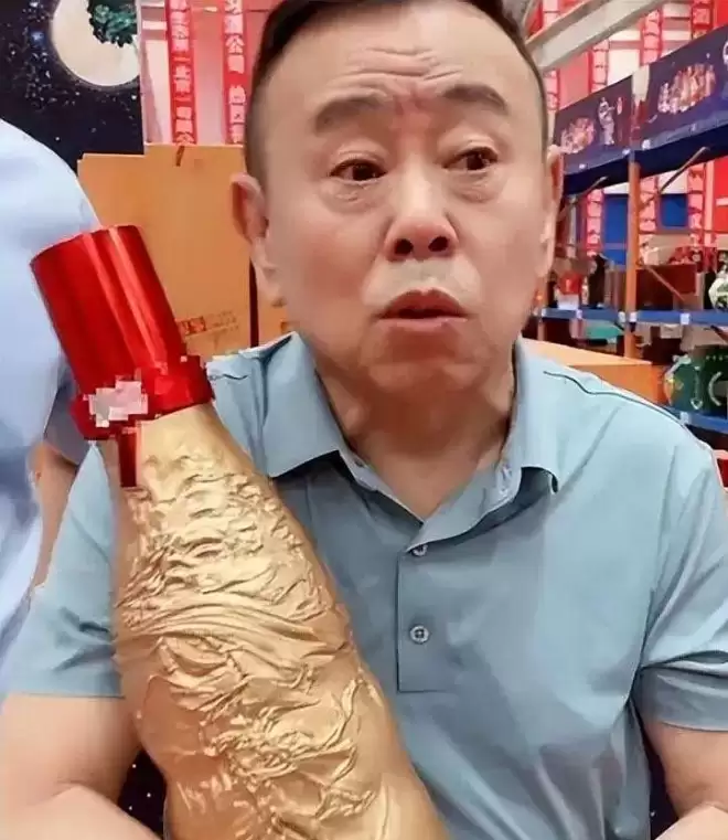 潘长江中秋家宴曝光，如今现状让人唏嘘