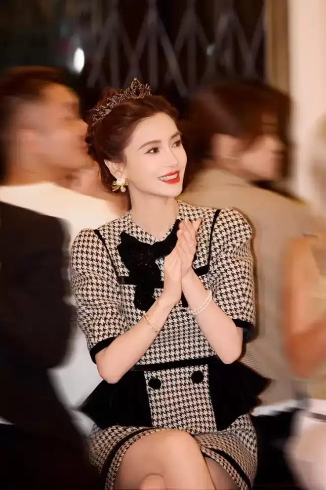 杨颖高调官宣喜讯！一张照片意外让黄晓明成