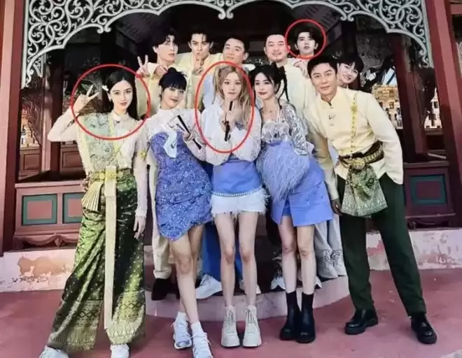 杨颖高调官宣喜讯！一张照片意外让黄晓明成