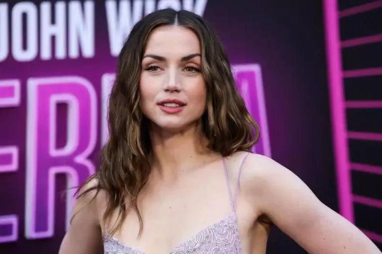 阿汤哥惊爆4婚拟“太空婚礼”娶小26岁的“庞德女郎”