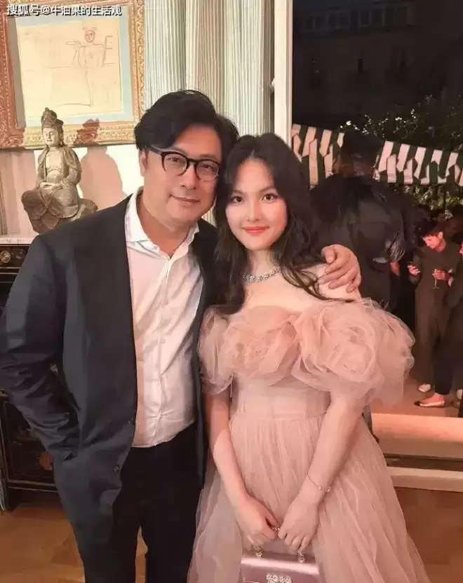 王诗龄过16岁生日，李湘王岳伦离婚4年合体....