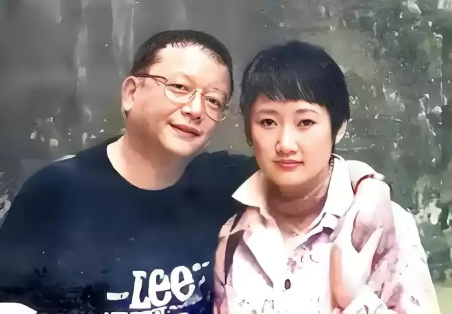 两任妻子无可奈何，年幼儿子帮王刚戒酒