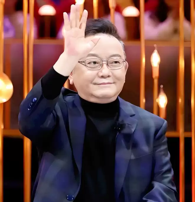 两任妻子无可奈何，年幼儿子帮王刚戒酒