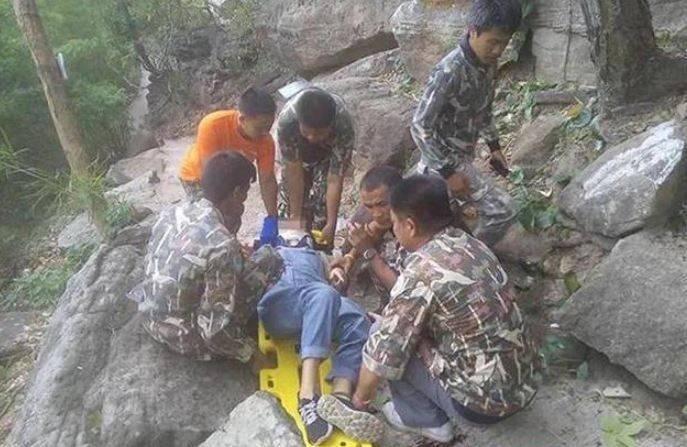 王暖暖2019年在泰国遭丈夫蓄谋推下悬崖。(取材自极目新闻)