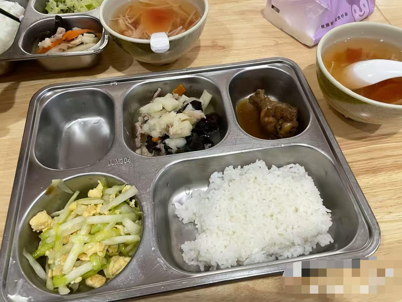 网友入住房间。(取材自极目新闻/网友供图)