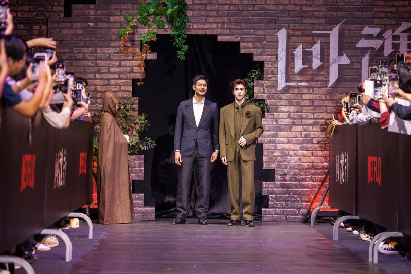 舒淇白色礼服压轴出场。图／Netflix提供