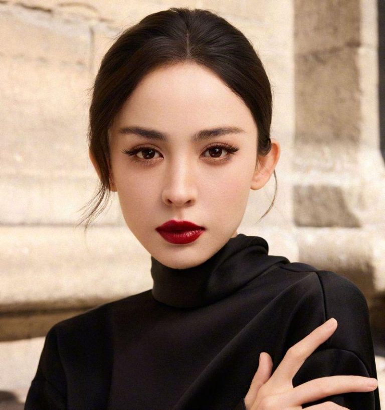 林允粉丝辟谣她抢休息室更衣说法。(取材自微博)