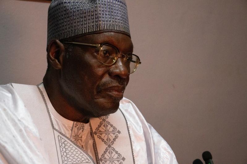 非洲国家喀麦隆的反对派候选人贝克瑞（Issa Tchiroma Bakary，图）14日宣称在上周末的总统大选中，击败掌权长达43年的现任总统毕亚，但官方结果预计两周后才会公布。欧新社