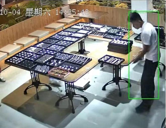 图为监控画面。(取材自华商报大风新闻)