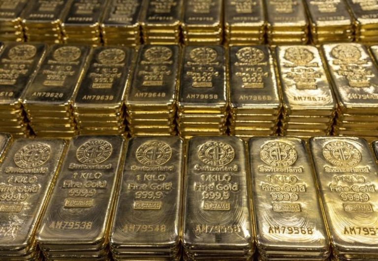 摩根大通首席执行官戴蒙表示，金价可能轻易涨到每英两5,000至1万美元。（路透）