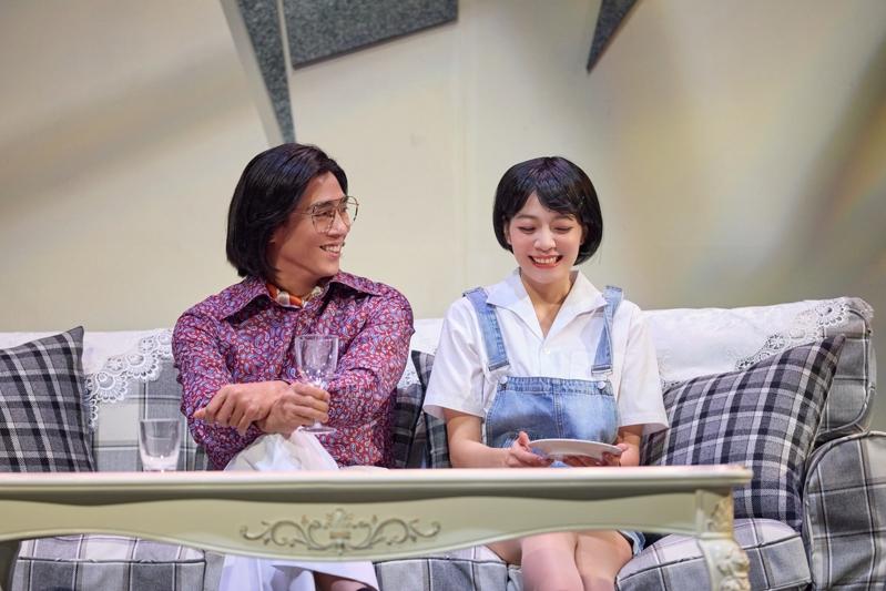 庄凯勋(左)、林雨宣演出舞台剧「你的故事我的梦」。图/宽宏艺术提供